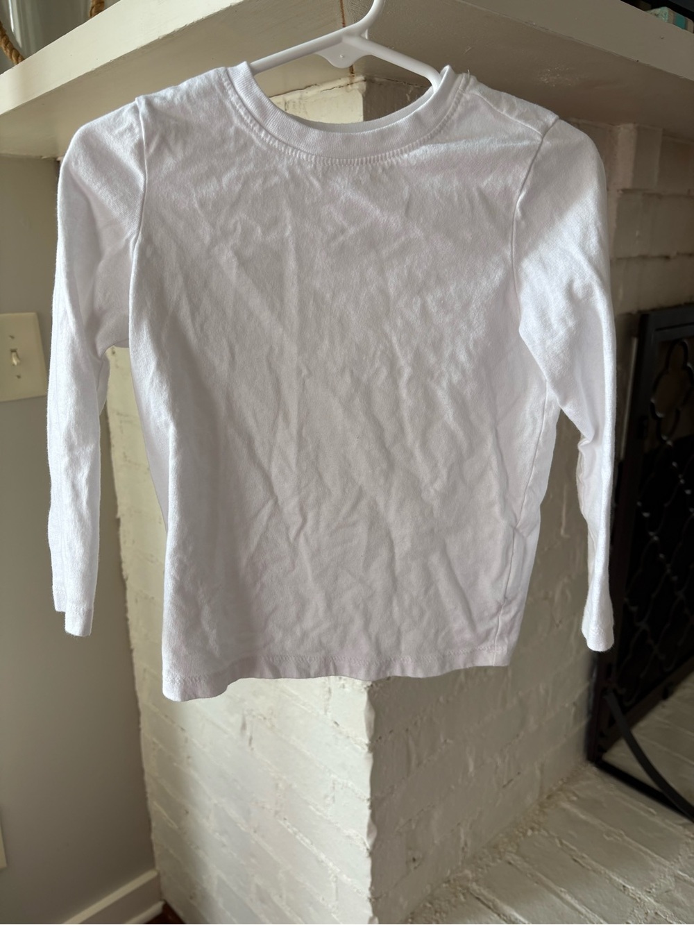 Old navy plain white shirt / undershirt